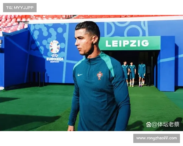 C罗与希季尔欧洲杯巅峰对决这场足坛焦点之战最终谁能笑到最后呢 C罗与希季尔欧洲杯巅峰对决这场足坛焦点之战最终谁能笑到最后呢