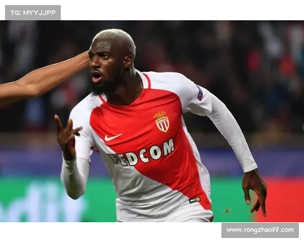 卢卡库加盟曼联的深层动因与球队战略布局的多维度解析