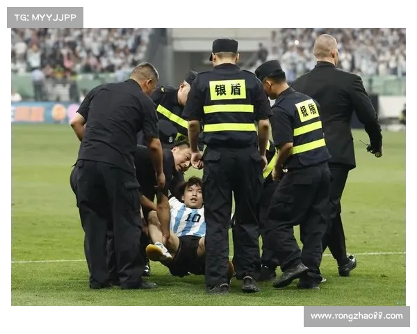 2023年法国队大战波兰队精彩瞬间回顾 球迷热议经典对决 2023年法国队大战波兰队精彩瞬间回顾 球迷热议经典对决